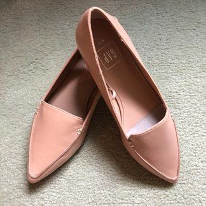 GAP Point Toe Flats 6.5 NWOT